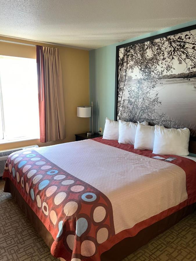 Super 8 By Wyndham Jackson Mn Hotel Bagian luar foto