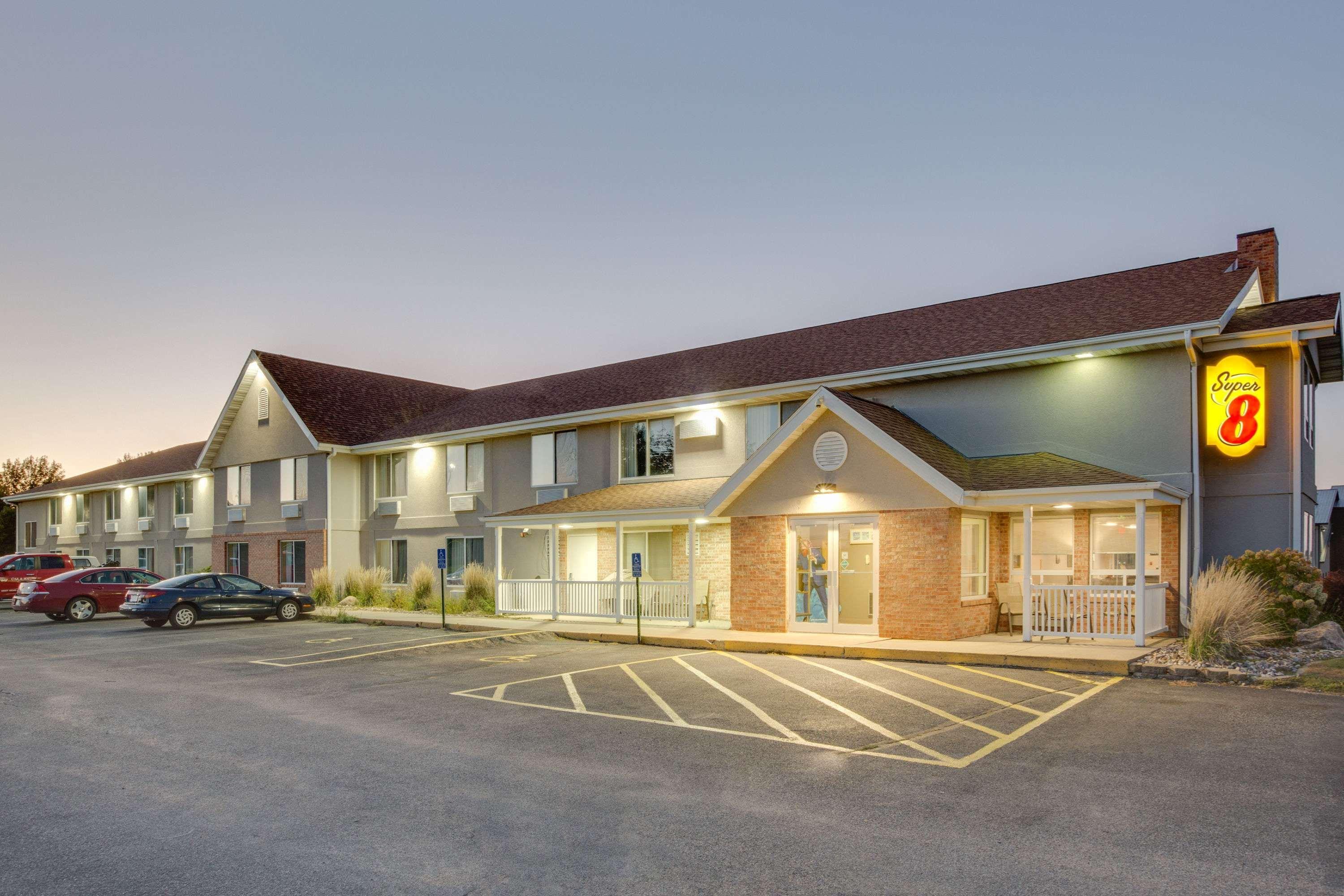 Super 8 By Wyndham Jackson Mn Hotel Bagian luar foto