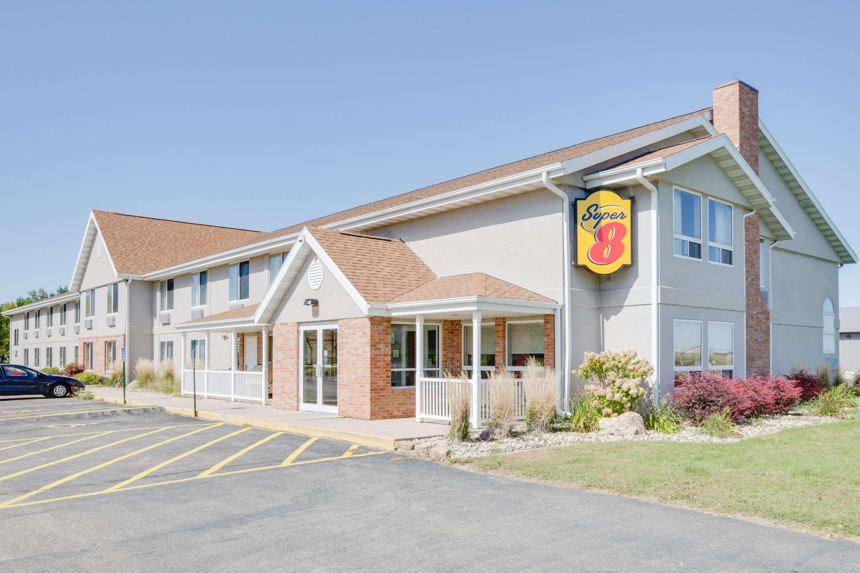Super 8 By Wyndham Jackson Mn Hotel Bagian luar foto